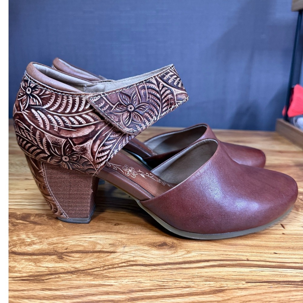 Spring Step L'Artiste Toolie Brown Leather Embossed Floral Mary Jane Pumps 41